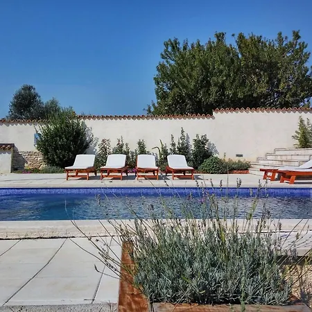 Sabina Holiday home